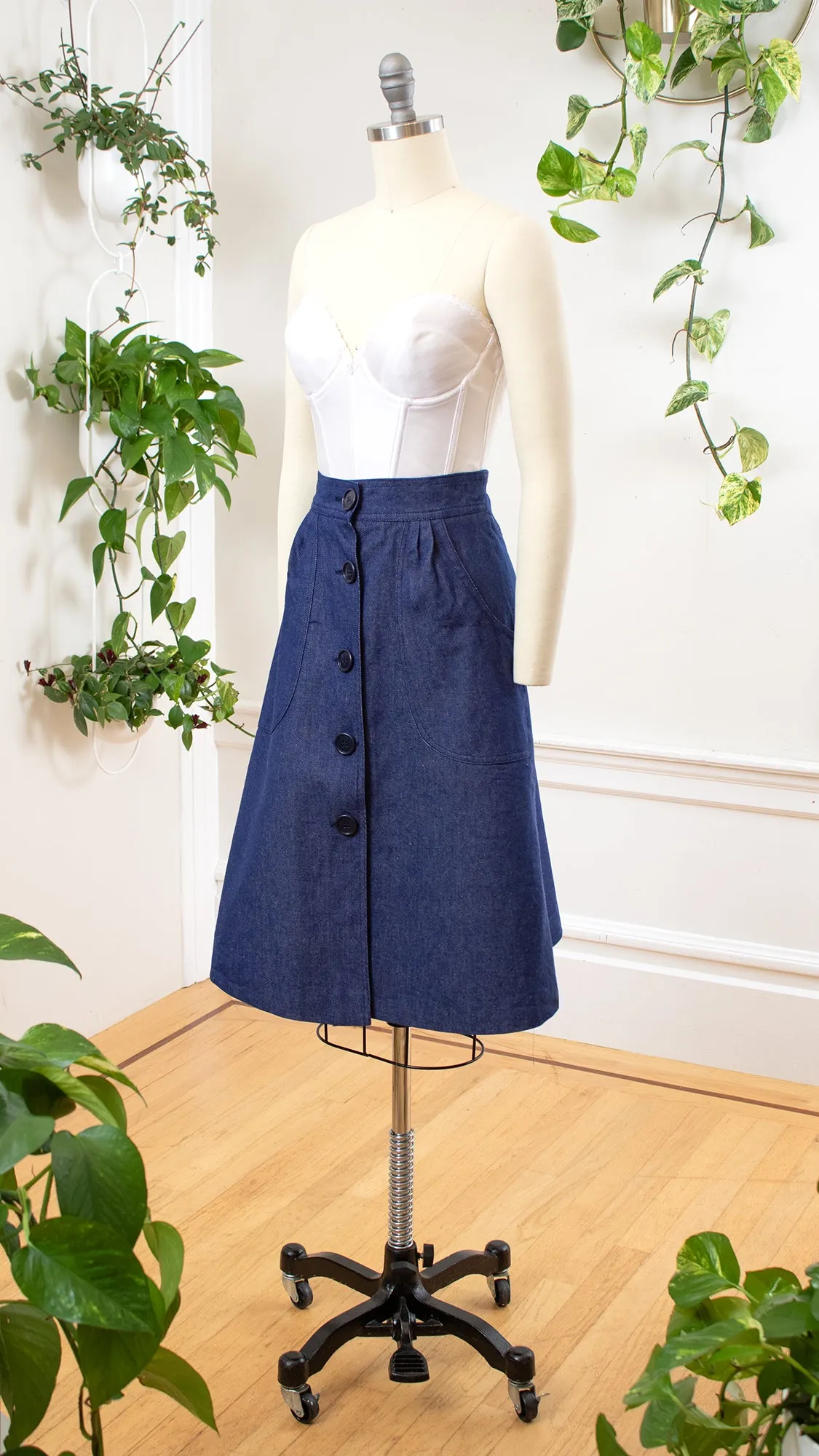 1970s Denim Button Down Skirt | small