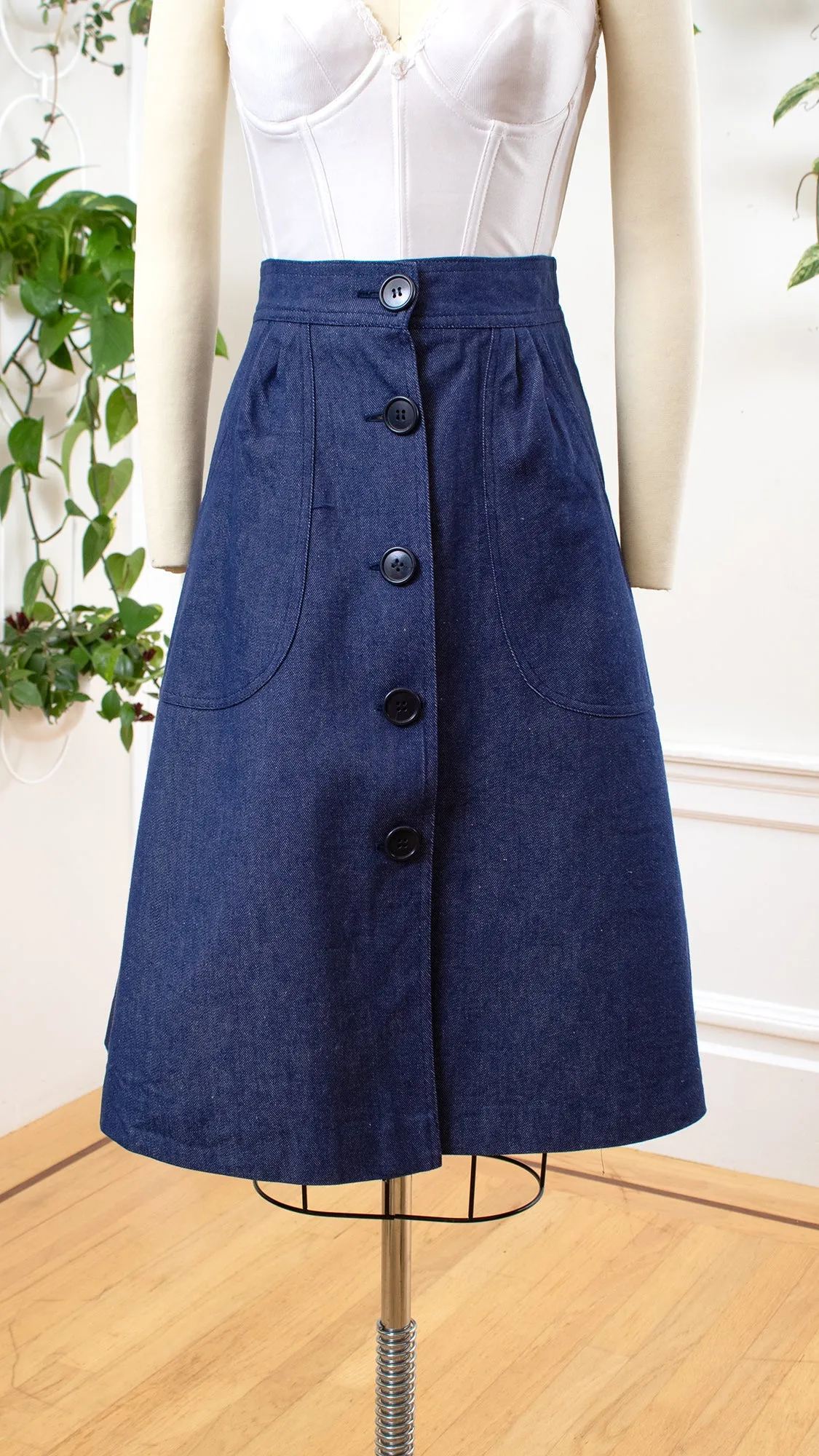 1970s Denim Button Down Skirt | small