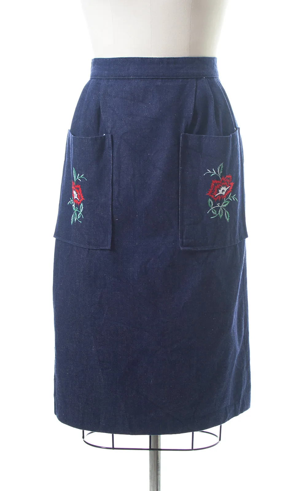 1970s Floral Embroidered Denim Skirt with Pockets | small/medium