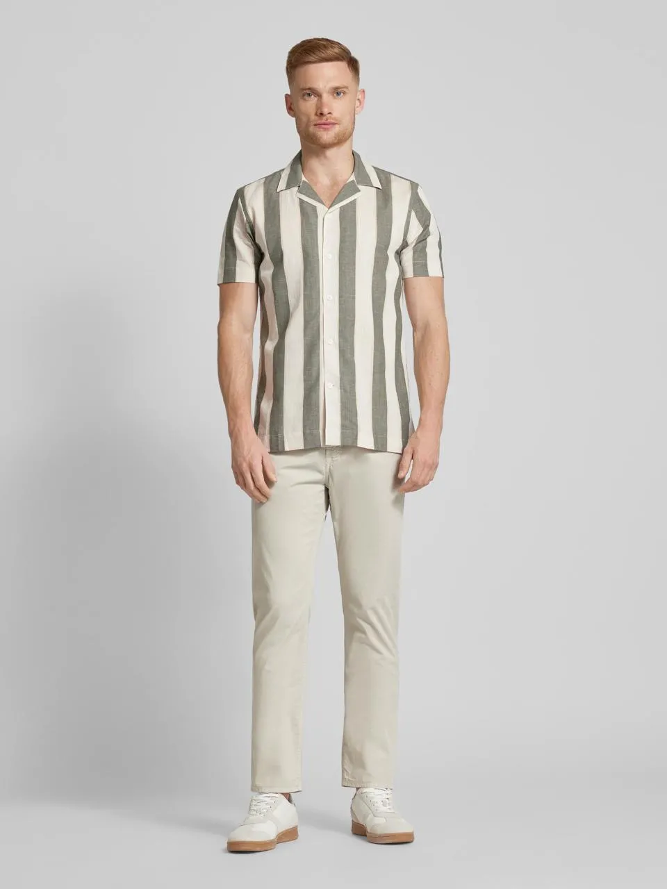 Baldessarini Tapered Pants – Perfect Blend of Sophistication and Comfort