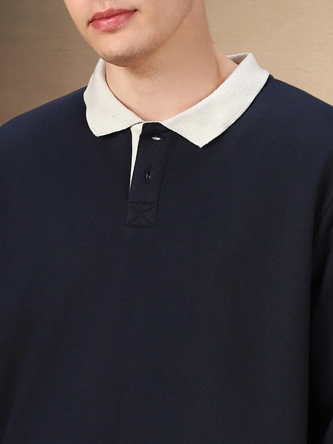 Men's Solid Spread Collar Full Sleeves Regular Fit Sweatshirt