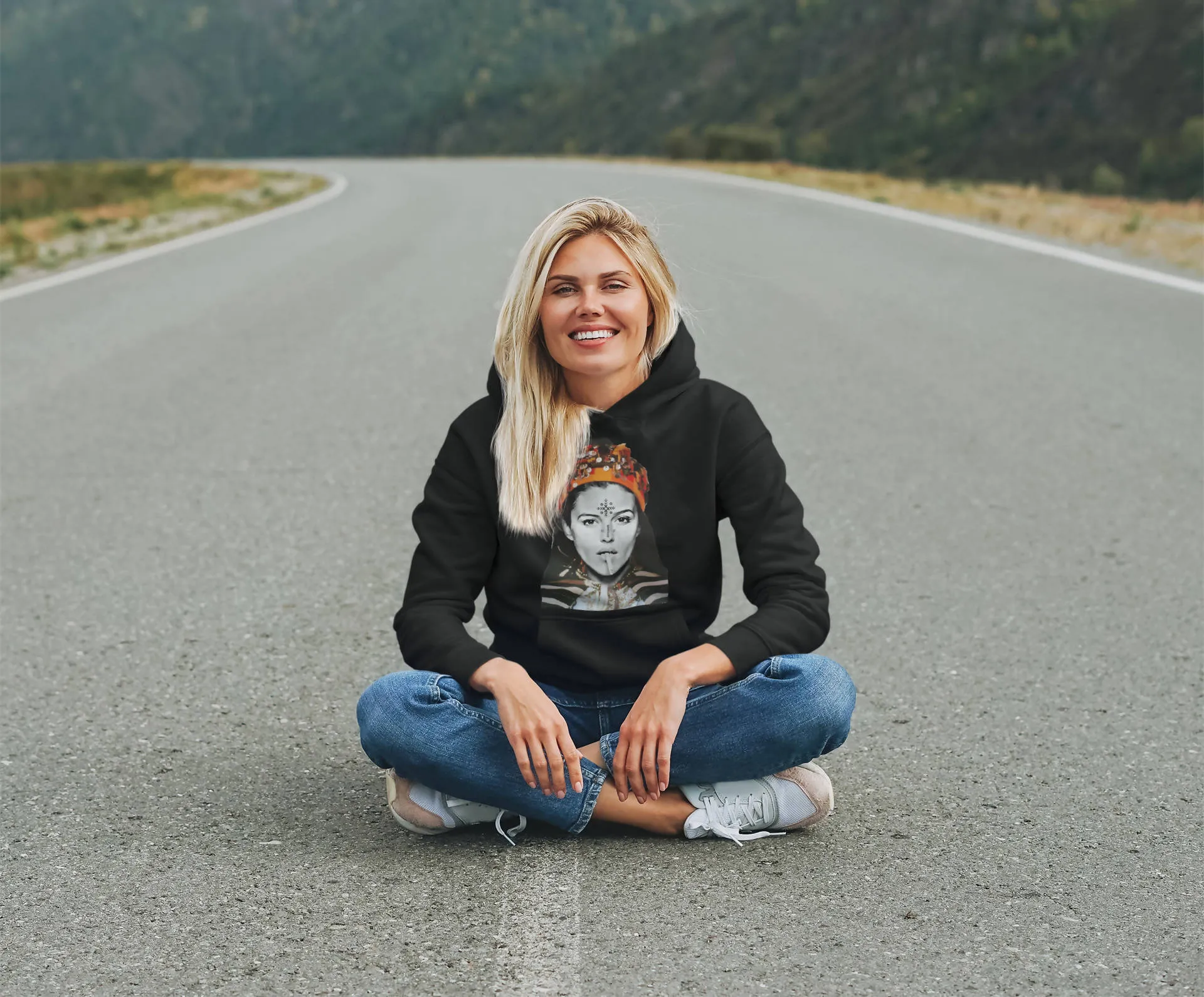 The Modern Beldia Sweatshirt