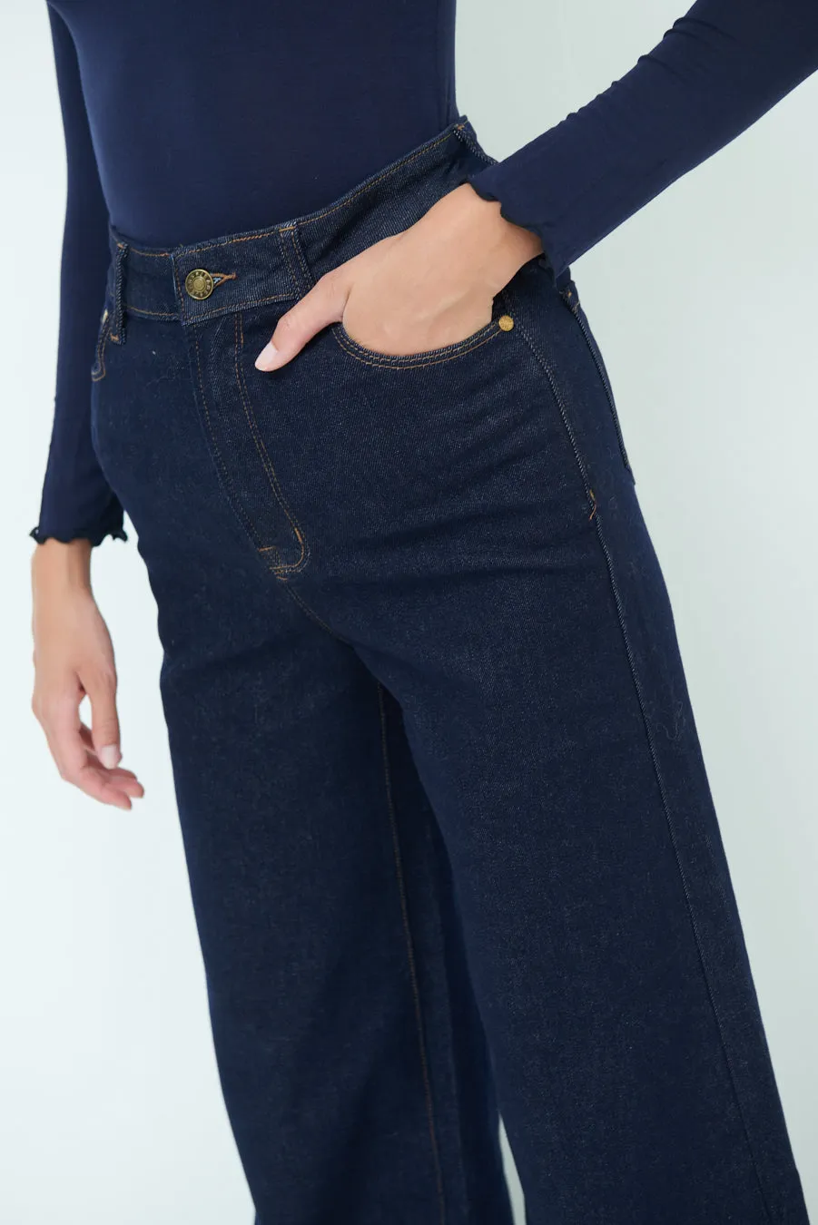 Trendy high-waist flared jeans wholesale
