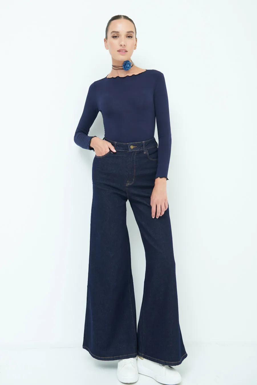 Trendy high-waist flared jeans wholesale