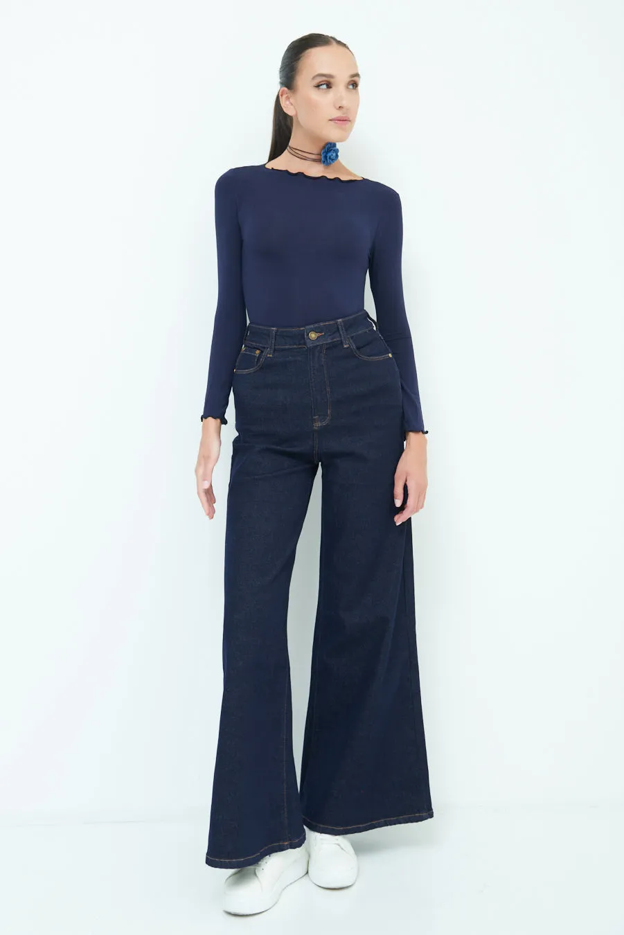 Trendy high-waist flared jeans wholesale