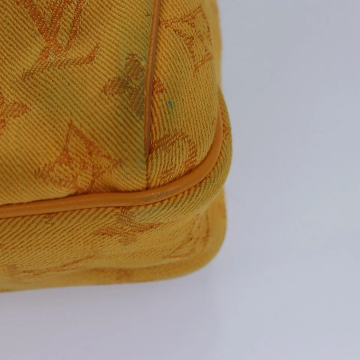 Trendy Inspired Louis Vuitton Monogram Denim Bum Bagoutdoor Waist Bag Yellow M44623 Auth 88743
