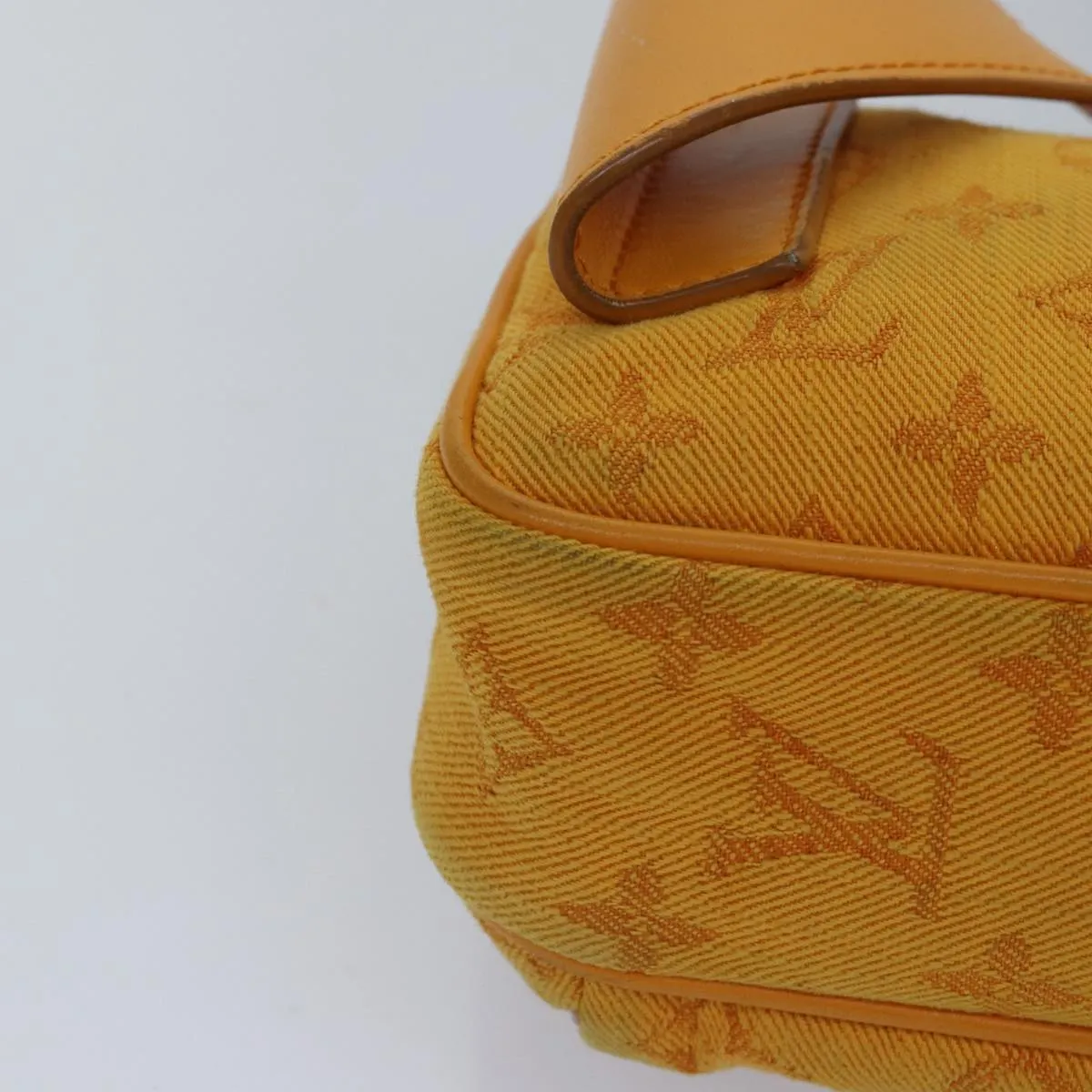 Trendy Inspired Louis Vuitton Monogram Denim Bum Bagoutdoor Waist Bag Yellow M44623 Auth 88743