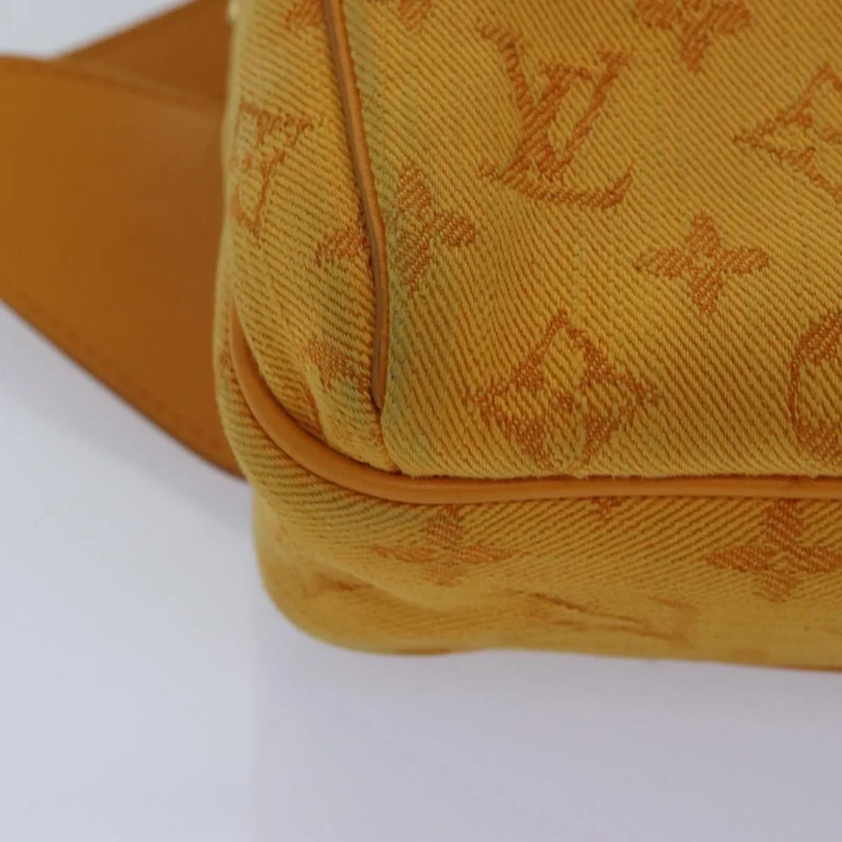 Trendy Inspired Louis Vuitton Monogram Denim Bum Bagoutdoor Waist Bag Yellow M44623 Auth 88743