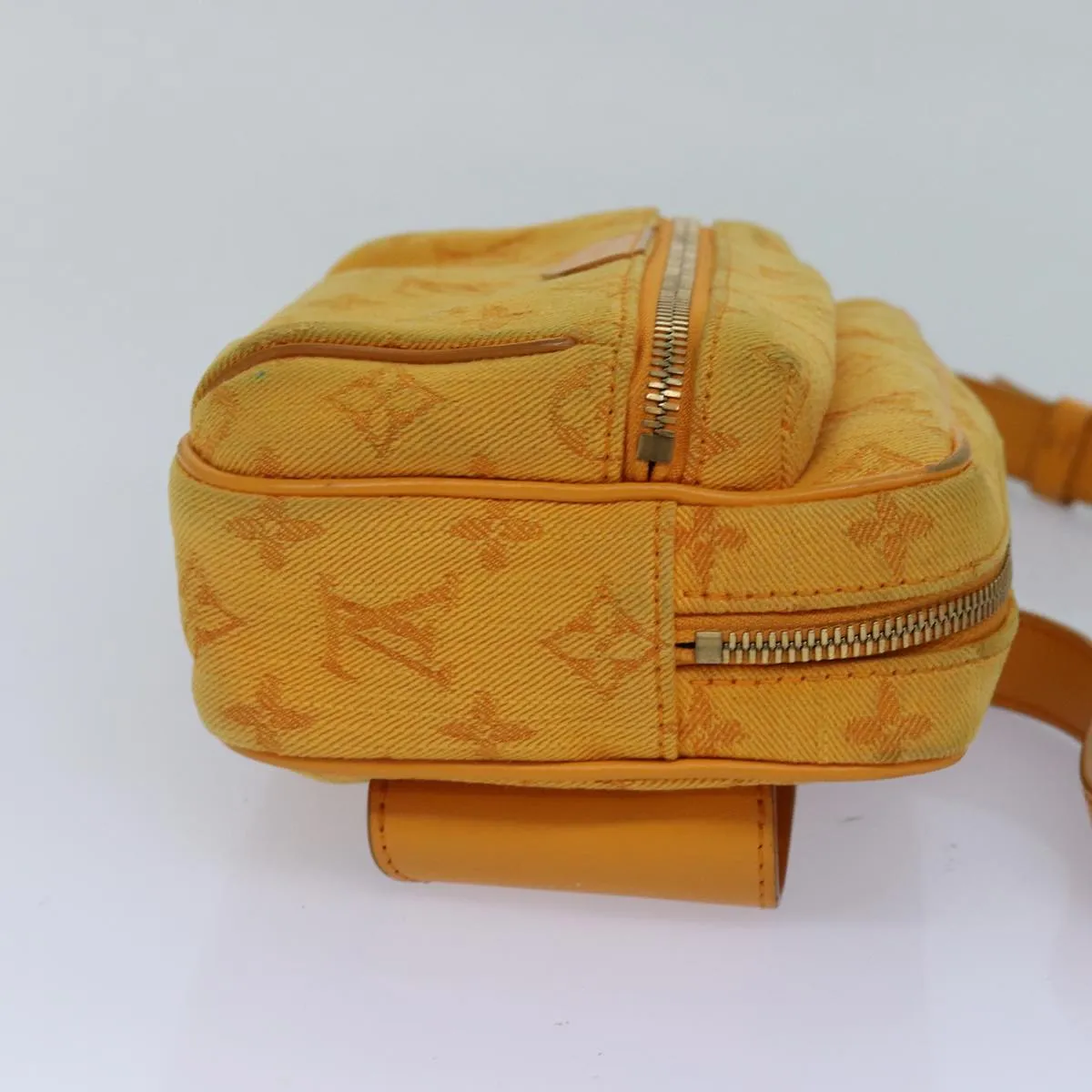 Trendy Inspired Louis Vuitton Monogram Denim Bum Bagoutdoor Waist Bag Yellow M44623 Auth 88743