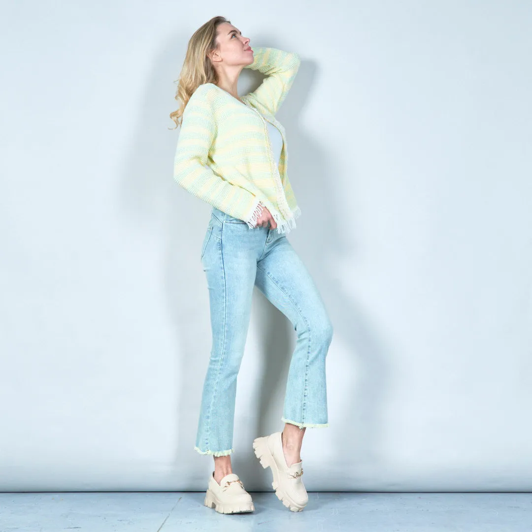 Washed denim cropped jeans with frayed hem wholesale