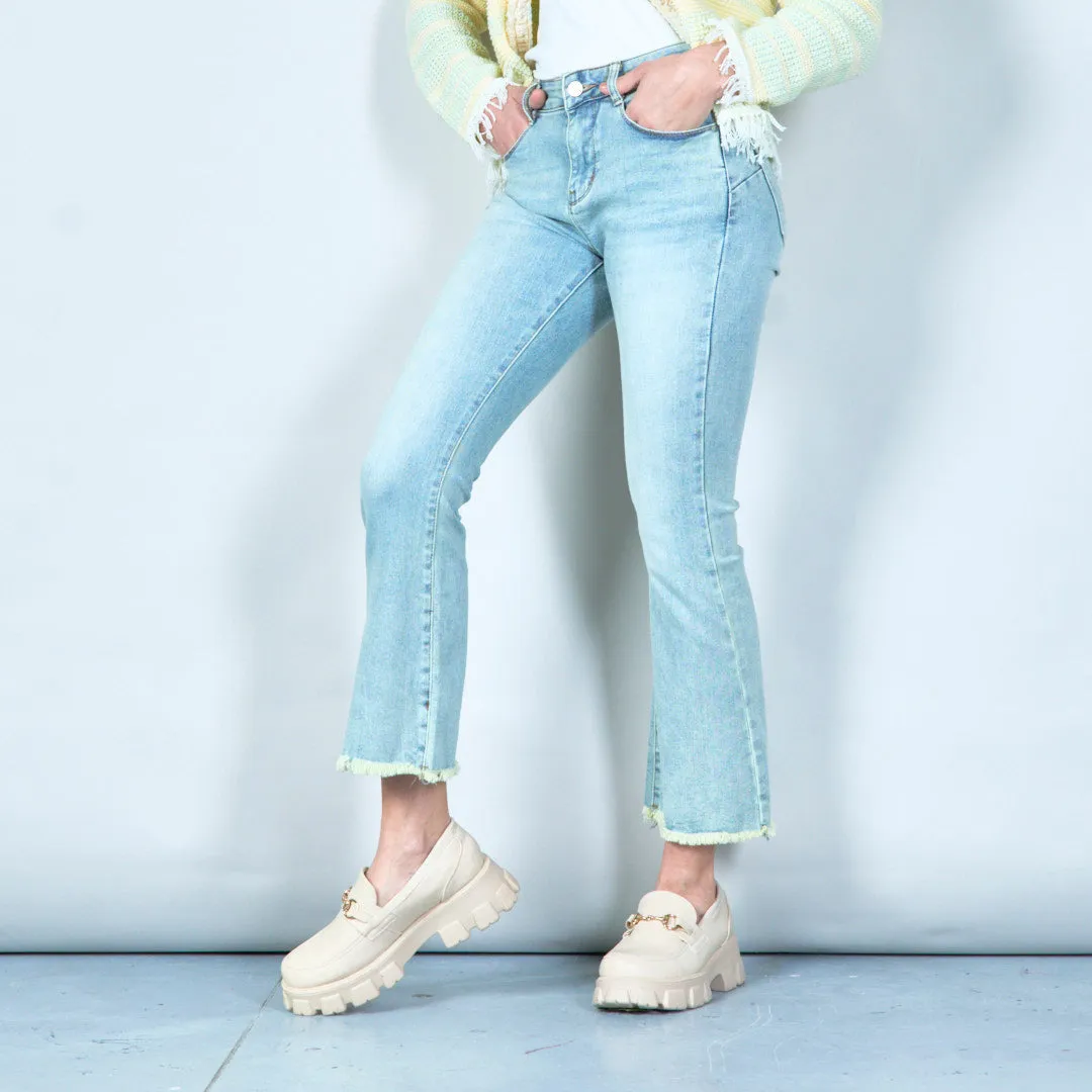 Washed denim cropped jeans with frayed hem wholesale